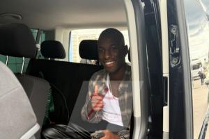 倒霉！拜仁曾遭富勒姆叫停帕利尼亚，现又遭切尔西叫停杰克逊